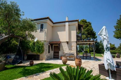 Eco Stone Villa With Private Pool, Jacuzzi And Bbq