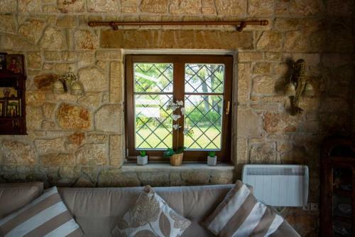Eco Stone Villa With Private Pool, Jacuzzi And Bbq
