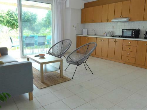 Kalamaki Plaza Apartments