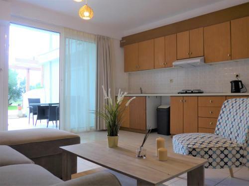 Kalamaki Plaza Apartments
