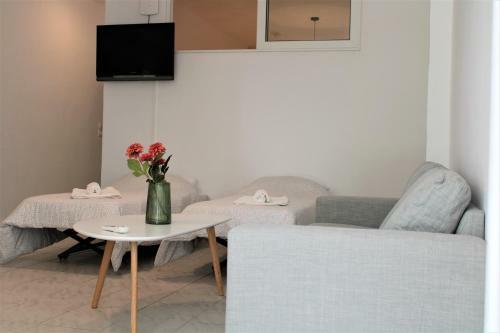 Kalamaki Plaza Apartments