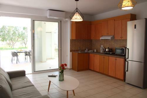 Kalamaki Plaza Apartments