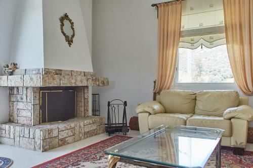 Villa Konstadina With Swimming Pool