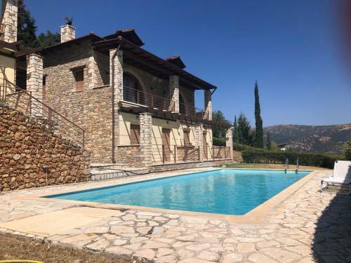 Luxurious Maisonette In The Countryside With A Pool