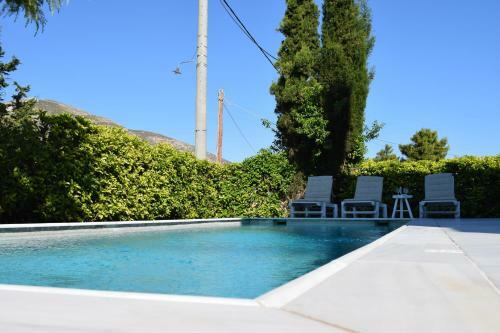 The White Villa Lagonisi