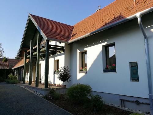 R�bagyarmati Apartman II