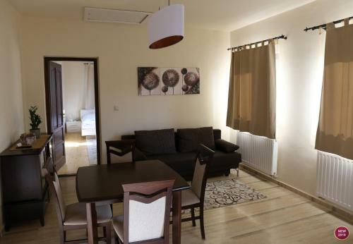 R�bagyarmati Apartman II