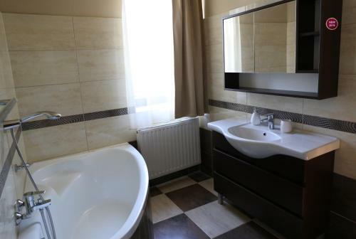 R�bagyarmati Apartman II