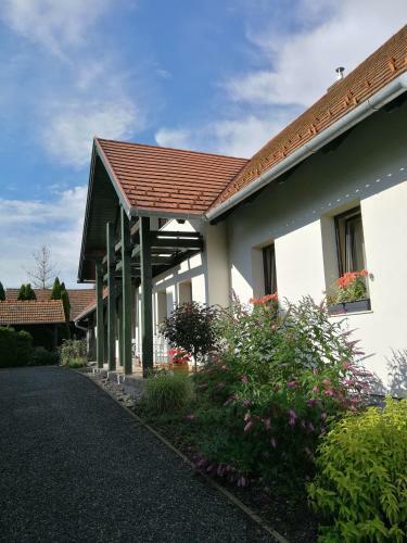 R�bagyarmati Apartman II