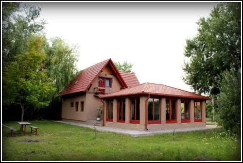 Hostal Sz�mad� Vend�gh�z
