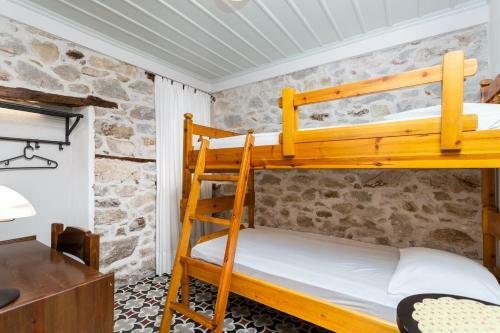 Restored 1902 Stone House With Superb Sea View