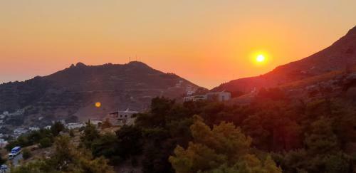 Kalymnos Holiday Villa. Sleeps 6. Spacious, Modern