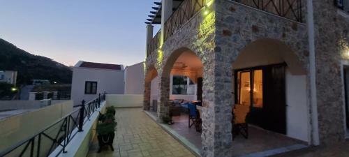 Kalymnos Holiday Villa. Sleeps 6. Spacious, Modern