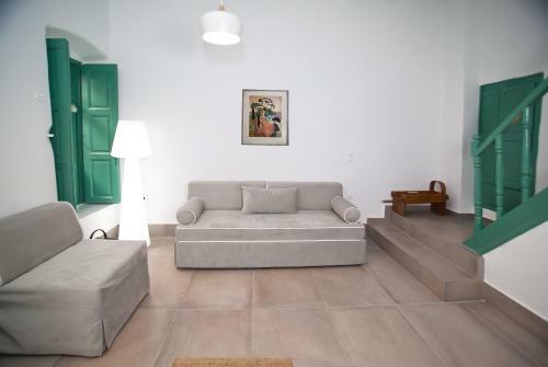 Scaleri Port Home
