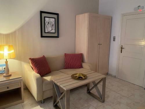 Arginonta Beach Apartments