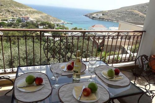 Nikis Seaside House