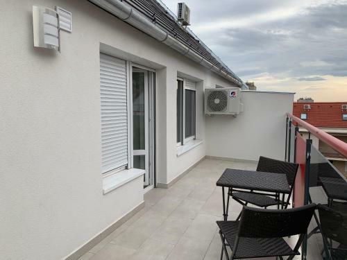 Exclusive Home - C. Apartman