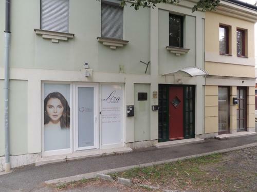 Ramp- Art Apartment