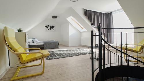 Piacsek Apartmanh�z
