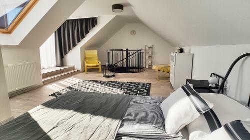 Piacsek Apartmanh�z