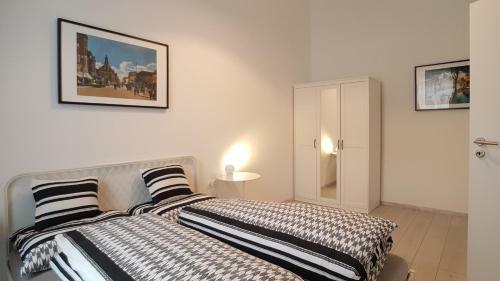 Piacsek Apartmanh�z