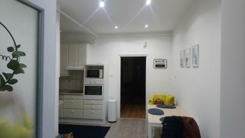 Apartamento A Charming Little Flat Just Above Sz�chenyi Square