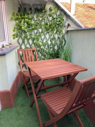 Anavrin Apartman- Csendes Lak�s A Belv�ros K�zep�n