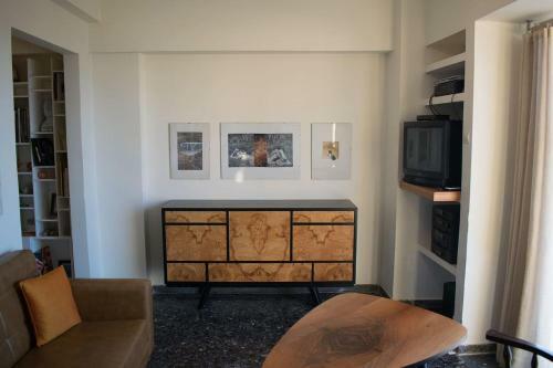 Seafront Apartment In City Center