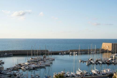 Seafront Apartment In City Center