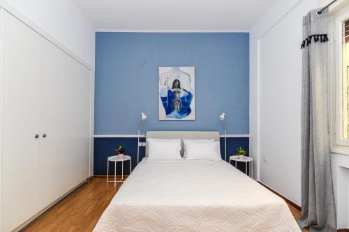The Elegant. Spacious City Center Apartment.