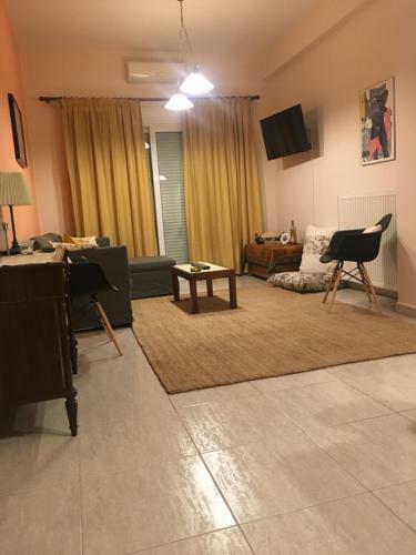 Central 2-bedroom Luxury Apartment
