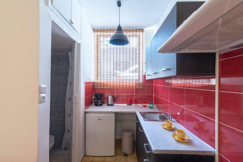 Black Apartment Heraklion