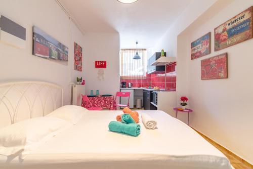 Black Apartment Heraklion