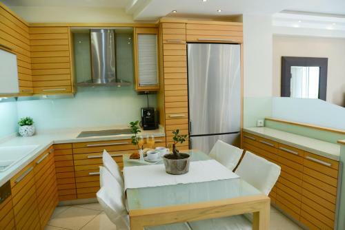 Luxury Modern Apartment 135m2