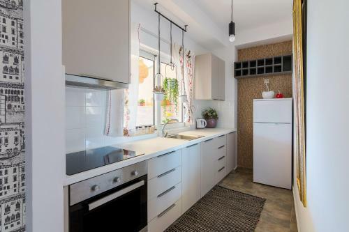 Sunny Apartment With Amazing View