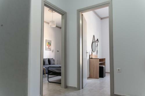 Minimalistic Apartment Petros