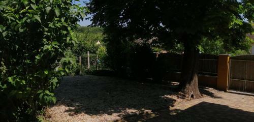 Apartamento Gesztenye Vend�gh�z