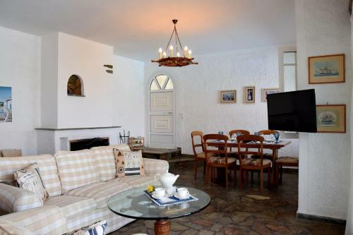 Apartamento Antorina Beachfront House With Pool