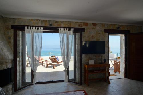 Apartamento Antorina Beachfront House With Pool