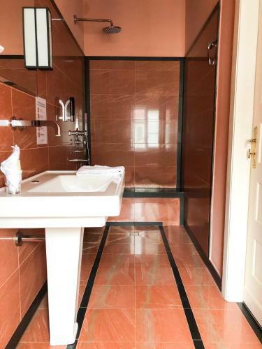 Hostal G�stehaus Am Lehnitzsee