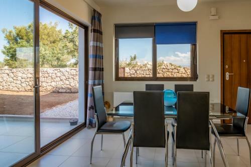 ?harmony Deluxe Villa With View Next To Chania?
