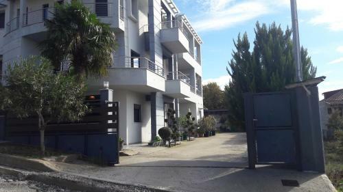 Vaso`s Garden Apartments