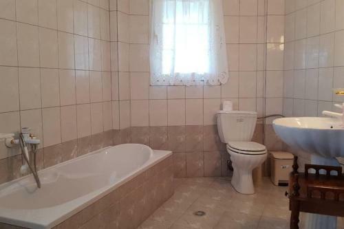 Koulas House In Diava