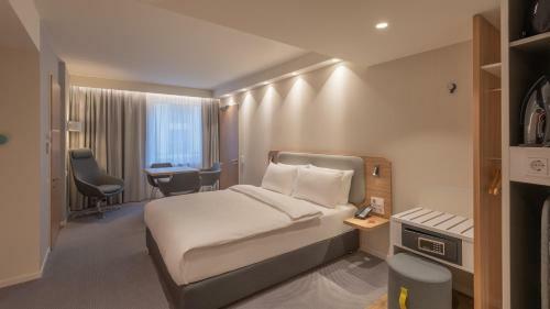 Holiday Inn Express & Suites - Potsdam, An Ihg Hotel