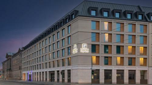 Holiday Inn Express & Suites - Potsdam, An Ihg Hotel