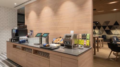 Holiday Inn Express & Suites - Potsdam, An Ihg Hotel
