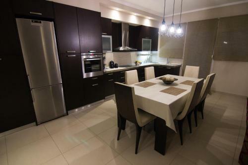 Mary's Modern And Elegant Apartment