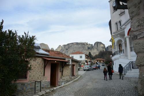 Yiannis House