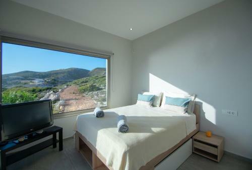 White Rock Cave Villa