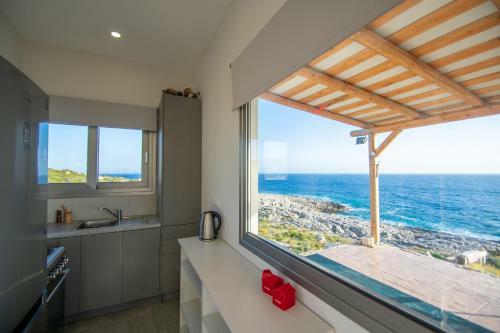 White Rock Cave Villa